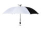 Deštník Panda - Hedvábný deštník. S kovovou rukojetí opatřenou plastovým úchopem. V bílo-černém barevném zpracování, s tvarovaným úchopem rukojeti v motivu hlavy pandy a stojánkem ve stylu 3-nožky. Rozměr v cm (ŠxHxV): 101,5x101,5x79,3. Obsah: neuvádí se. Materiál: jemná hedvábná tkanina, ABS, železo.