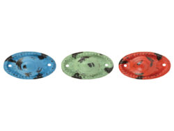 Madýlko, retro barvy s patinou, 3T - Set 3 ks litinových madel. Vhodné pro montáž na zásuvky/dvířka. Ve 3 různých typech barevného provedení s drobnými ozdobnými ornamenty. V barvě pomněnková modrá s patinou, pistáciově zelená s patinou a jahodově červená s patinou. Rozměr v cm (ŠxHxV): 8,3x4,2x6. Obsah: neuvádí se. Materiál: litina.
