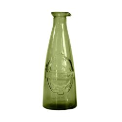 Karafa ECOVINTAGE 1L, olivově zelená - Elegantn dbny, lahve a karafy z recyklovanho skla. Spojuj kvalitu, praktinost a styl, aby v interir zil.