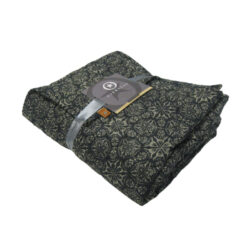 Pléd 140x220cm, PORTO, black - Prošívaná deka s motivem vloček je vyrobená ze 100% polyesteru.
Údržba: ruční praní 30°C