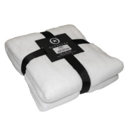 Pléd 150x200cm, RUBY, off white - Hřejivá měkká deka je vyrobena ze 100% polyesteru.